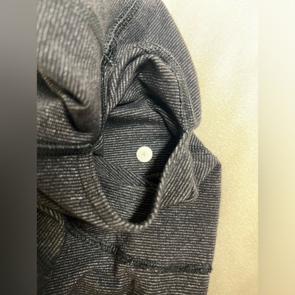 Lululemon Skinny Will Pants / Size 4 - Picture 8 of 12